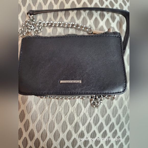 ๐คโค๏ธChevron Quilted Leather Rebecca ๐บ๐นMinkoff clutch with shoulder strap - Picture 17 of 17